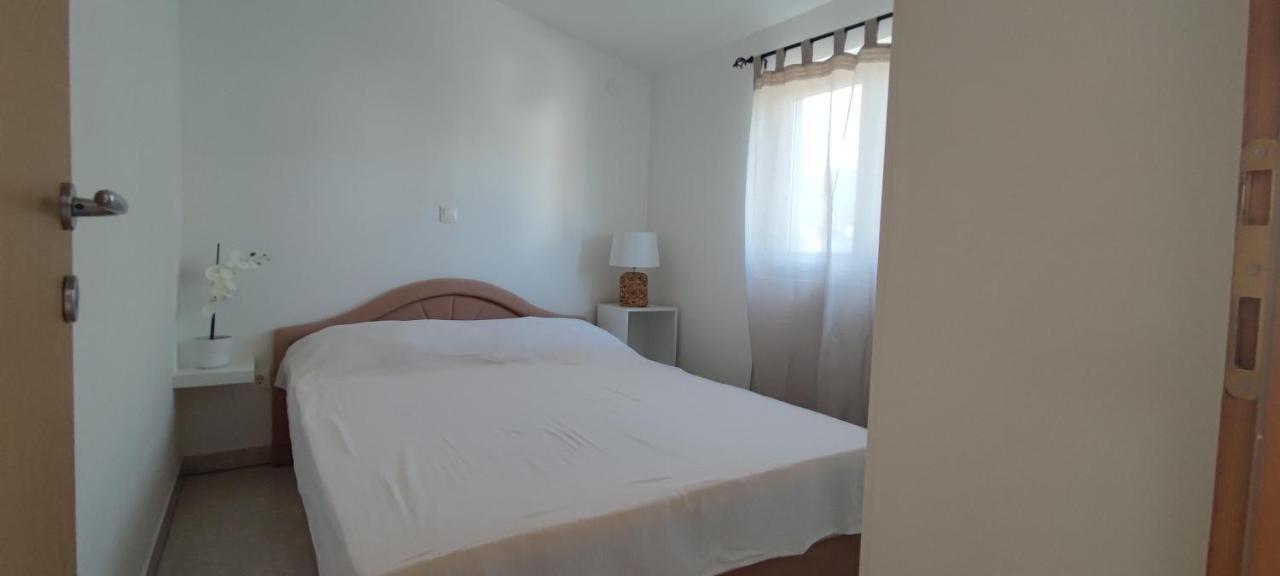 Apartman Mila Marina Exteriér fotografie