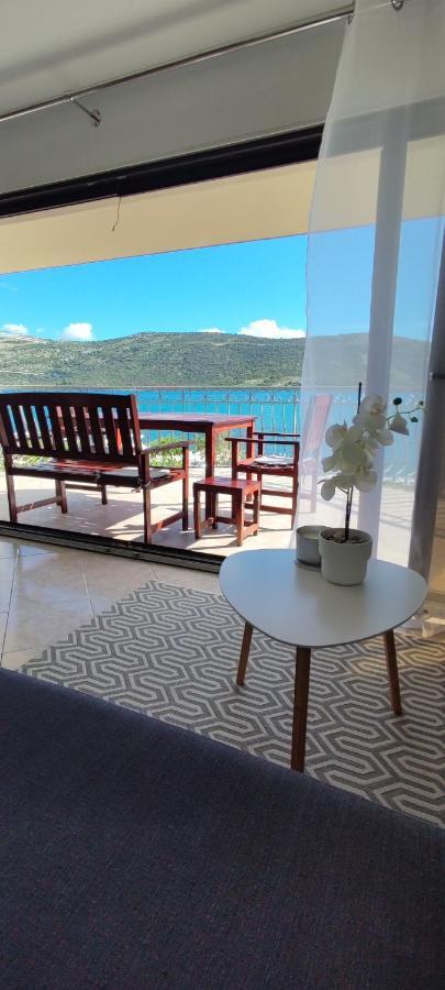 Apartman Mila Marina Exteriér fotografie